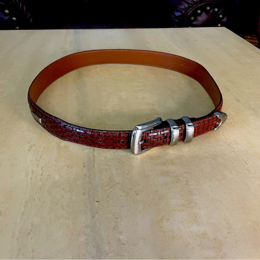 Greg Norman top grain leather belt, leather lined, basket weave design, Size: 34